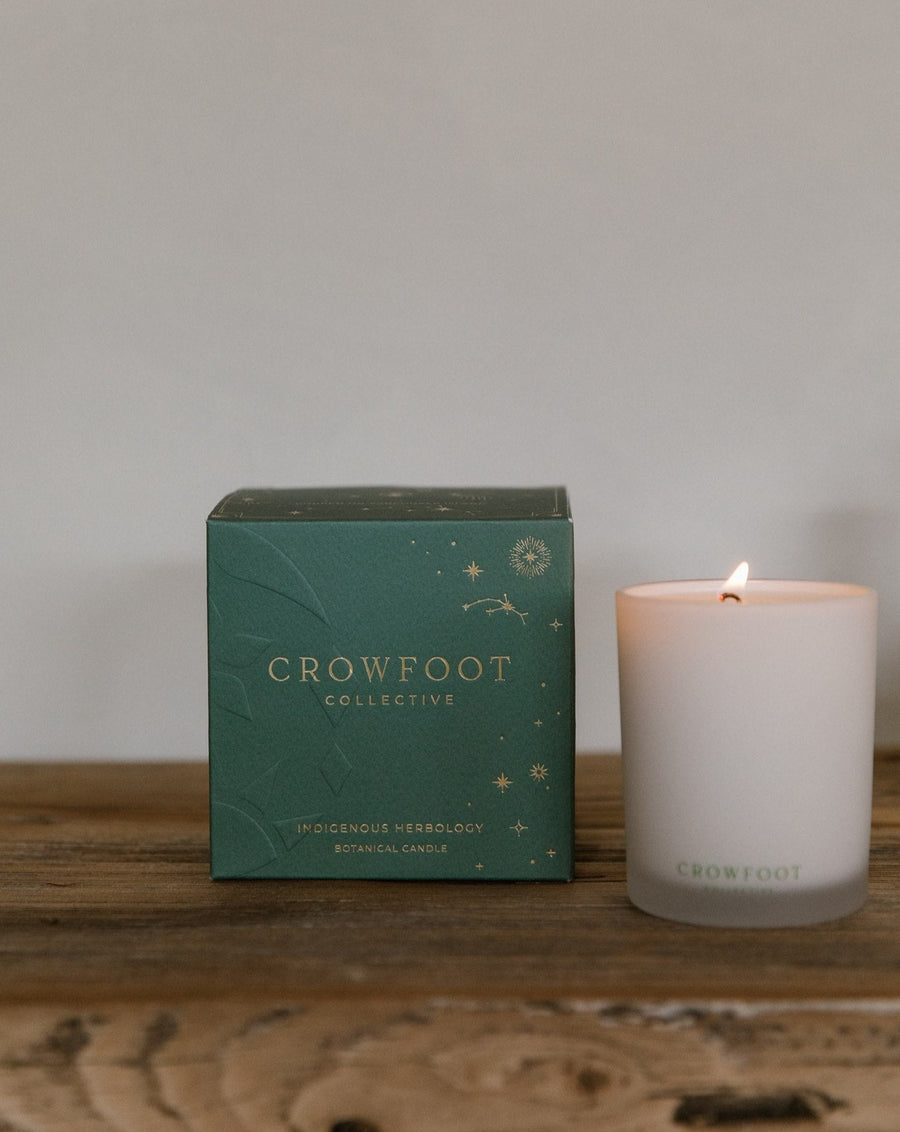 Solstice candle with holiday box