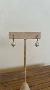 SIMPLE CULTURED PEARL DROPS