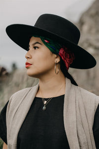 M A K O Y O O H S O K O Y I (Wolf Trail Earrings)